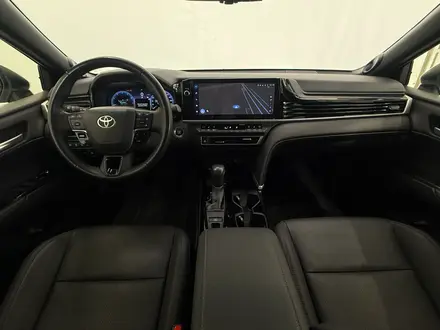 Toyota Camry Luxe 2024 года за 20 900 000 тг. в Астана – фото 8