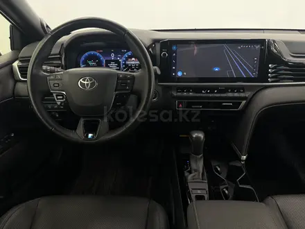 Toyota Camry Luxe 2024 года за 20 900 000 тг. в Астана – фото 9