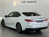 Toyota Camry Luxe 2024 года за 20 900 000 тг. в Астана – фото 2