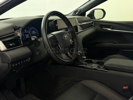 Toyota Camry Luxe 2024 года за 20 900 000 тг. в Астана – фото 15