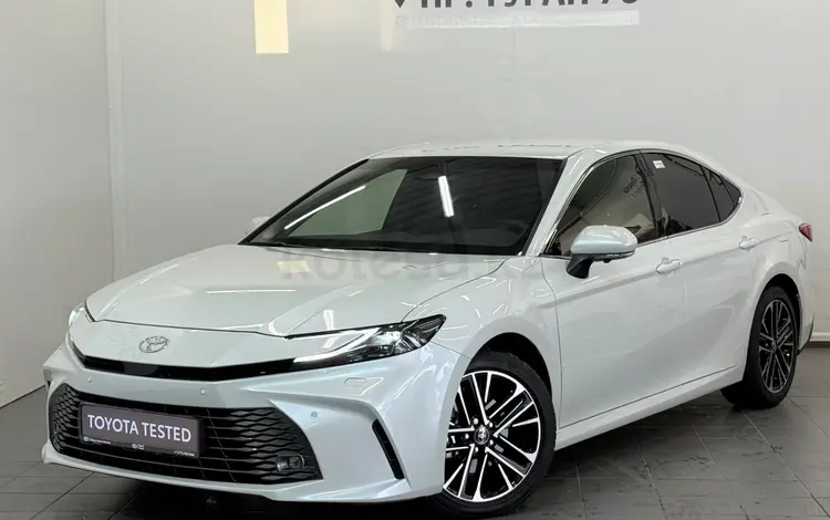Toyota Camry Luxe 2024 года за 20 900 000 тг. в Астана