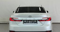 Toyota Camry Luxe 2024 года за 20 900 000 тг. в Астана – фото 4