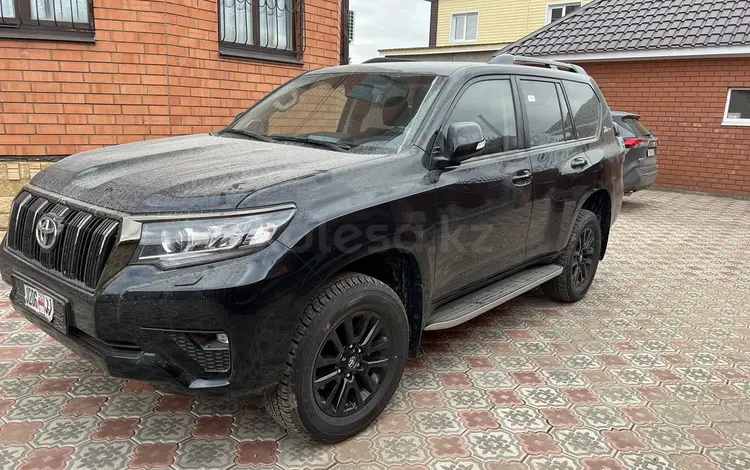 Toyota Land Cruiser Prado 2022 года за 45 700 000 тг. в Уральск