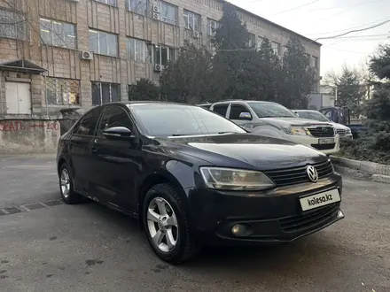 Volkswagen Jetta 2011 года за 3 300 000 тг. в Алматы – фото 3