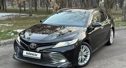 Toyota Camry 2019 года за 13 950 000 тг. в Алматы