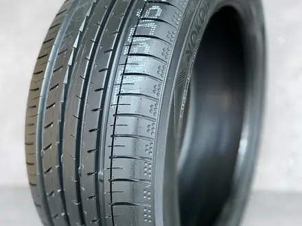 Yokohama 215/55R17 AE51 94V за 45 000 тг. в Шымкент