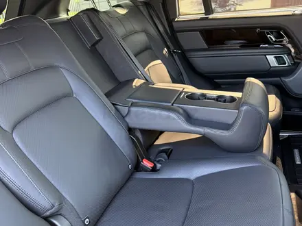 Land Rover Range Rover 2019 года за 47 000 000 тг. в Алматы – фото 12