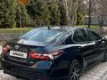 Toyota Camry 2021 годаүшін12 500 000 тг. в Алматы – фото 3