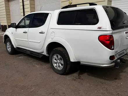 Mitsubishi L200 2014 года за 8 000 000 тг. в Астана – фото 3