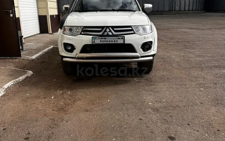 Mitsubishi L200 2014 года за 8 000 000 тг. в Астана