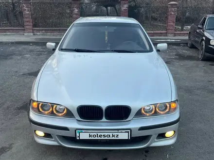 BMW 525 2001 года за 2 500 000 тг. в Алматы – фото 4