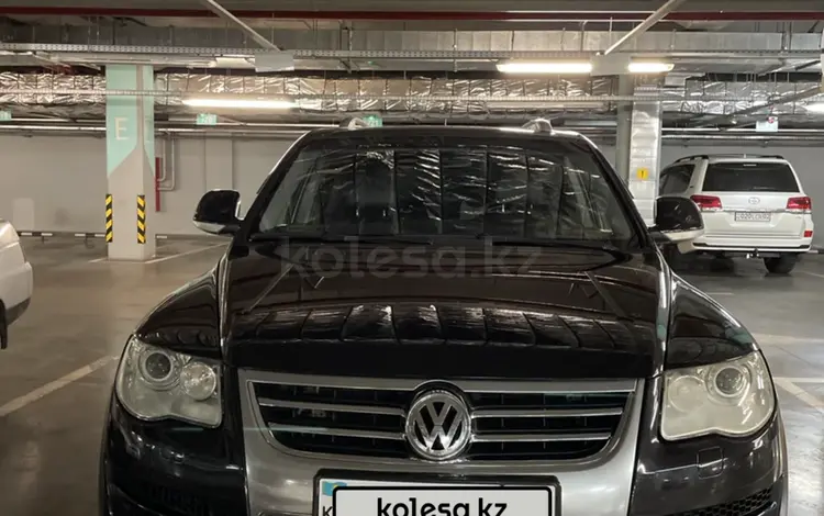 Volkswagen Touareg 2007 годаүшін7 500 000 тг. в Алматы