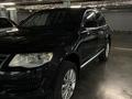 Volkswagen Touareg 2007 года за 7 500 000 тг. в Алматы – фото 3