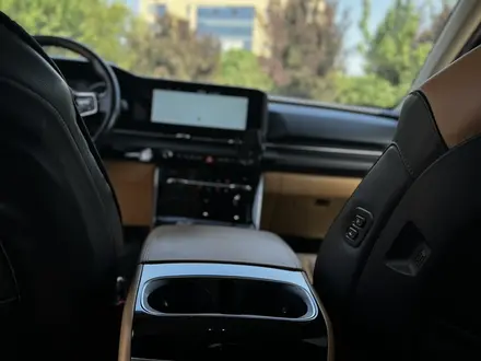 Kia Carnival 2022 года за 21 000 000 тг. в Шымкент – фото 9