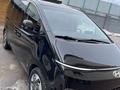 Hyundai Staria 2022 года за 20 100 000 тг. в Астана