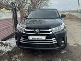 Toyota Highlander 2019 года за 23 000 000 тг. в Караганда – фото 2