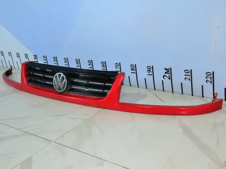 Решетка радиатора Volkswagen Passat B4 за 16 000 тг. в Тараз – фото 2