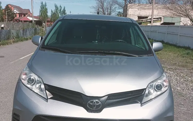Toyota Sienna 2018 годаүшін15 500 000 тг. в Алматы