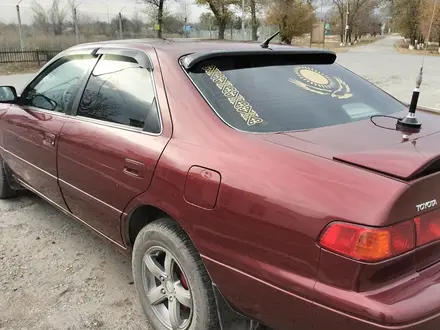 Toyota Camry 2000 года за 3 000 000 тг. в Урджар – фото 4