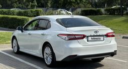 Toyota Camry 2019 года за 14 600 000 тг. в Алматы – фото 5