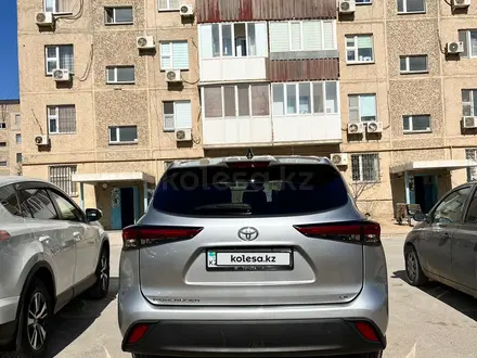 Toyota Highlander 2022 года за 23 800 000 тг. в Актау – фото 4