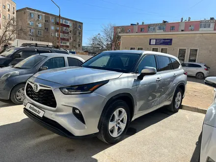 Toyota Highlander 2022 года за 23 800 000 тг. в Актау – фото 8