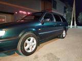 Volkswagen Passat 1995 годаfor3 300 000 тг. в Актобе – фото 2