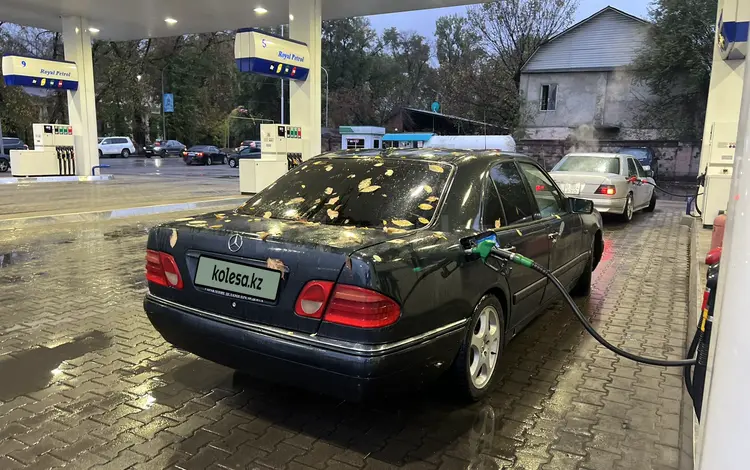 Mercedes-Benz E 280 1996 года за 2 000 000 тг. в Алматы