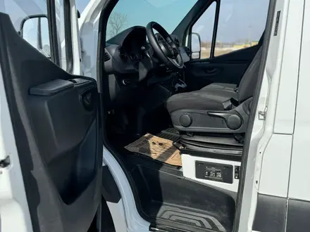 Mercedes-Benz Sprinter 2020 года за 15 200 000 тг. в Алматы – фото 20