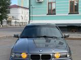BMW 320 1995 года за 2 200 000 тг. в Астана – фото 2