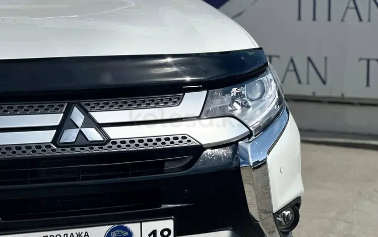 Mitsubishi Outlander 2021 года за 11 500 000 тг. в Семей