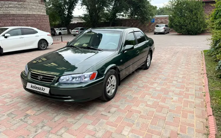 Toyota Camry 2000 годаүшін3 100 000 тг. в Алматы
