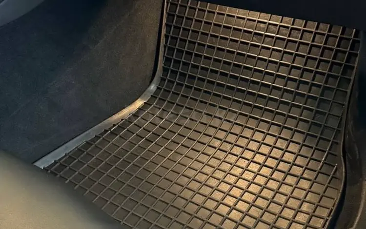Оригинальные полики коврики салона за 25 000 тг. в Астана