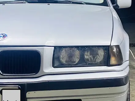 BMW 325 1994 года за 2 400 000 тг. в Алматы