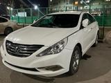 Hyundai Sonata 2013 года за 4 000 000 тг. в Астана – фото 2