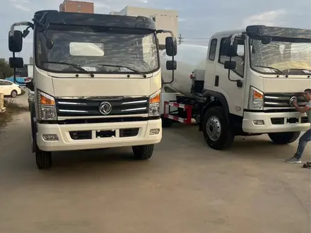 Dongfeng  Миксер 4 куба DONGFENG 2024 года в Кокшетау