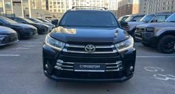 Toyota Highlander Luxe 2017 года за 17 050 000 тг. в Астана – фото 5