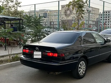 Toyota Camry 1998 года за 3 500 000 тг. в Жанаозен – фото 3