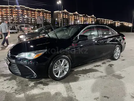 Toyota Camry 2017 года за 6 700 000 тг. в Атырау – фото 6