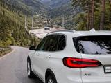 BMW X5 2021 года за 38 500 000 тг. в Алматы