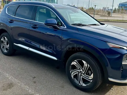 Hyundai Santa Fe 2022 года за 16 000 000 тг. в Астана – фото 2