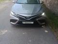 Toyota Camry 2021 года за 9 000 000 тг. в Шымкент – фото 2