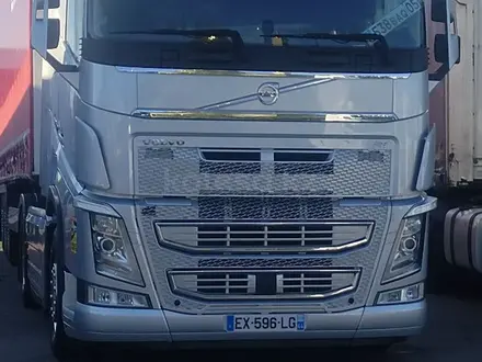 Volvo  FH 2018 года за 40 000 000 тг. в Тараз – фото 8