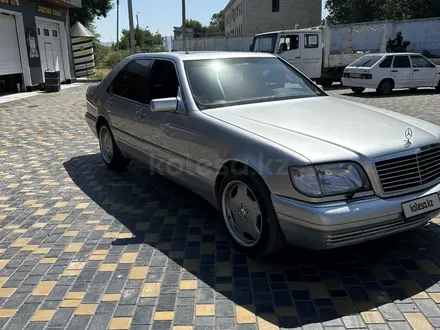 Mercedes-Benz S 320 1996 года за 7 500 000 тг. в Тараз – фото 3