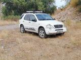 Mercedes-Benz ML 320 1998 годаүшін3 500 000 тг. в Алматы – фото 2