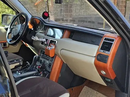 Land Rover Range Rover 2006 года за 9 800 000 тг. в Алматы – фото 6