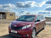 Toyota Sienna 2013 года за 11 500 000 тг. в Актобе