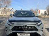 Toyota RAV4 2020 года за 12 000 000 тг. в Шымкент – фото 2
