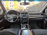 Toyota Camry 2016 года за 6 600 000 тг. в Атырау – фото 5