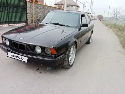 BMW 525 1990 года за 800 000 тг. в Кызылорда – фото 3